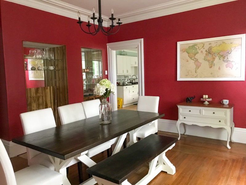 Dining Room in Benjamin Moore burnt peanut red